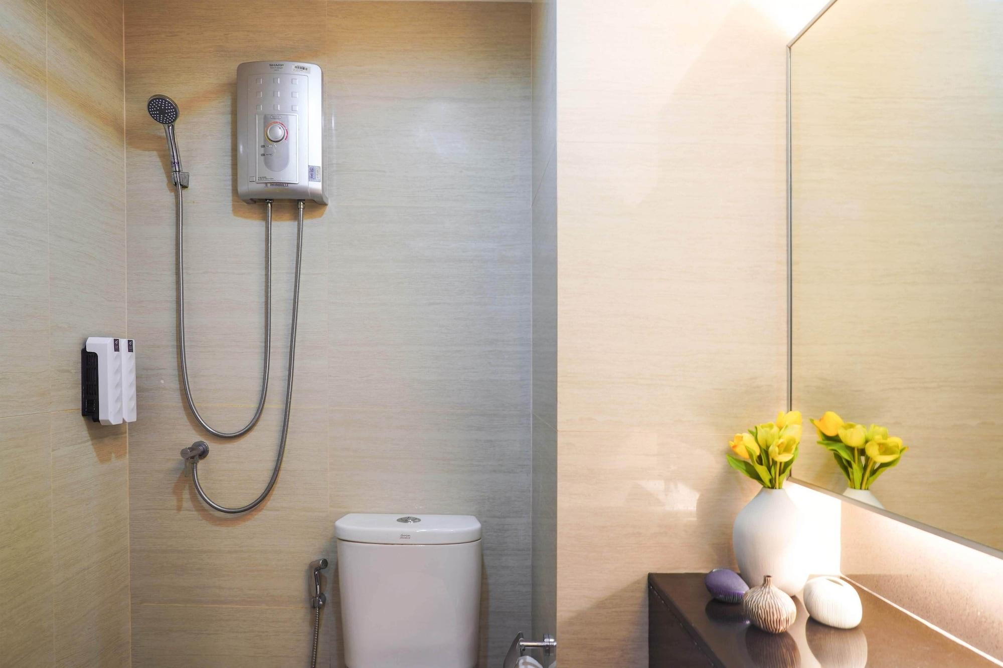 Ploen Place Residence Pattaya Buitenkant foto